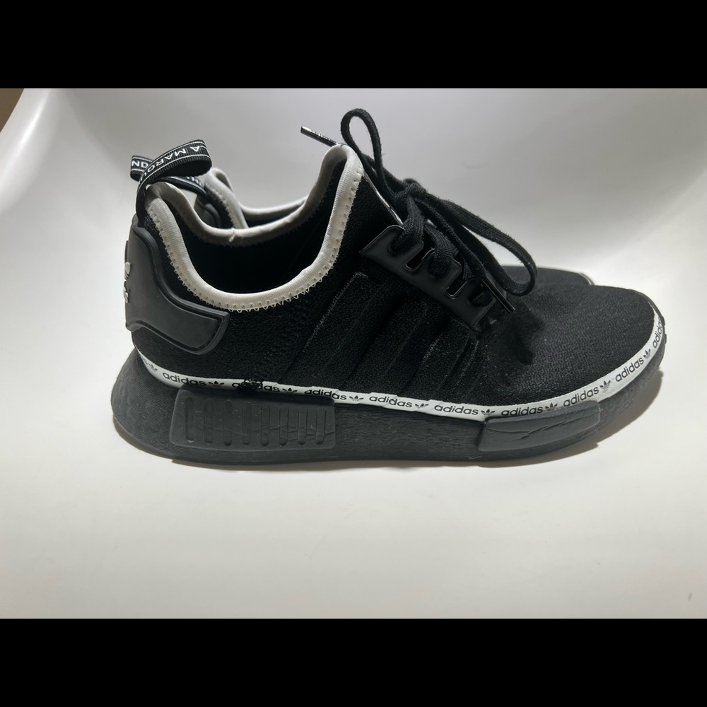 ADIDAS NMD 10.5